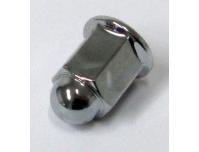 Image of Exhaust fixing nut onto cylinder head stud