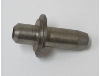 Image of Valve guide, Exhaust (From Engine No. A007311 to A099022)