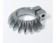 Image of Exhaust to cylinder head clamp for No.3 and 4 cylinders